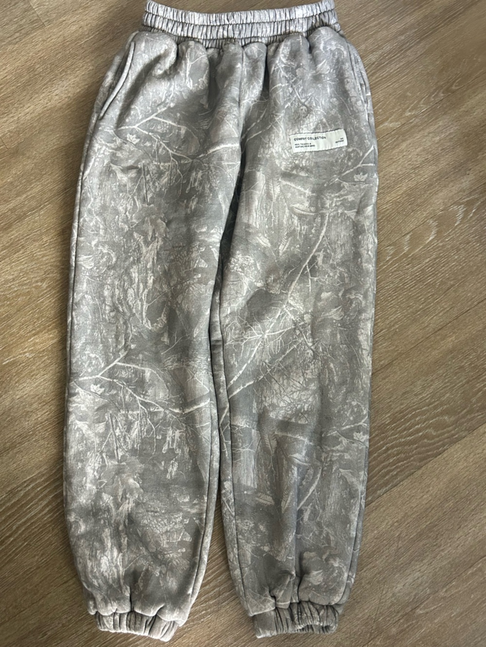 Comfrt Collection Camo Sweatpants Joggers Signature Heavyweight Sz Small EUC